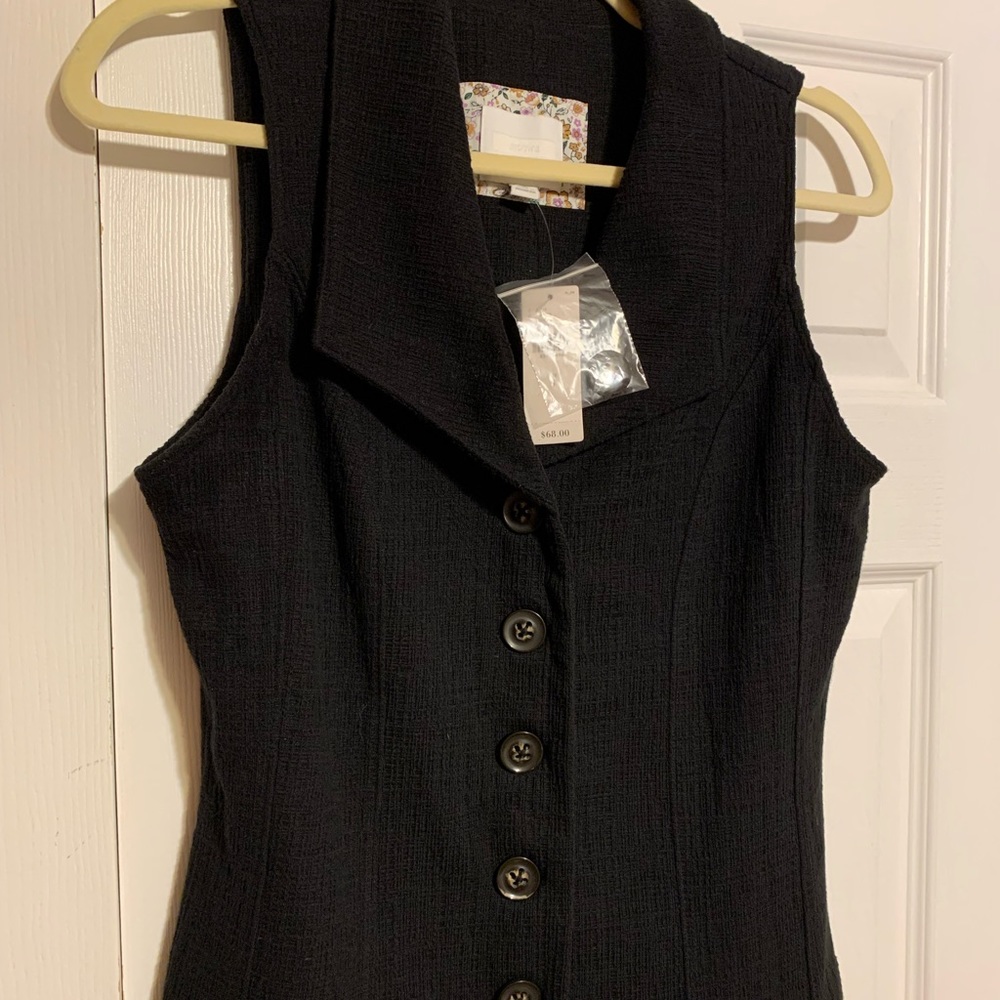 Anthropologie ettitwa black vest size small